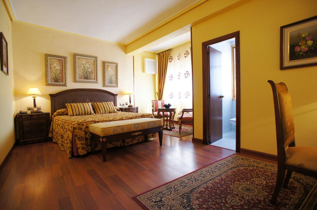 Hotel Montermoso Aranda de Duero Eksteriør bilde
